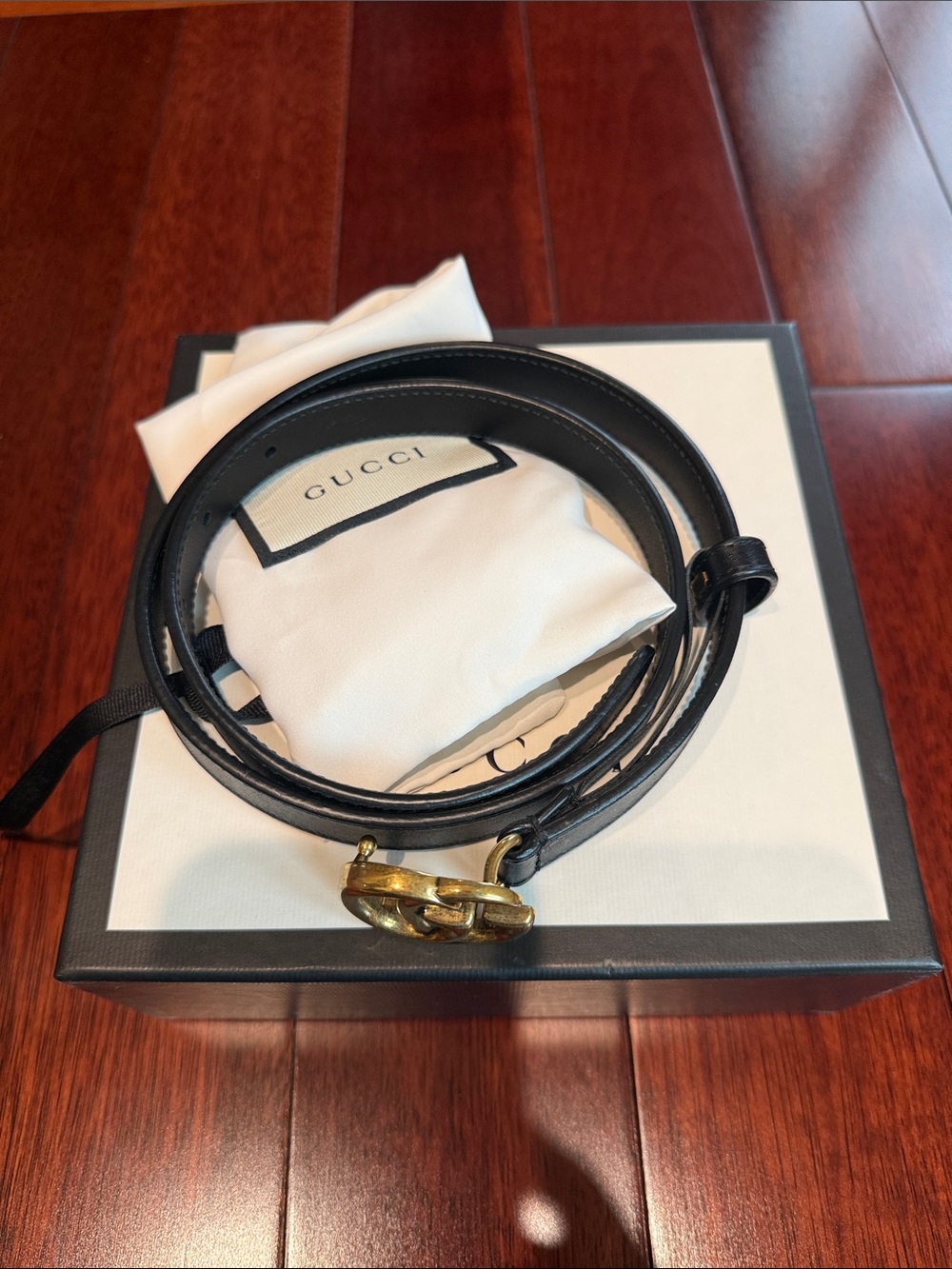 Gucci Black Leather Belt with Gold Double G Buckle - Picture 6 of 9